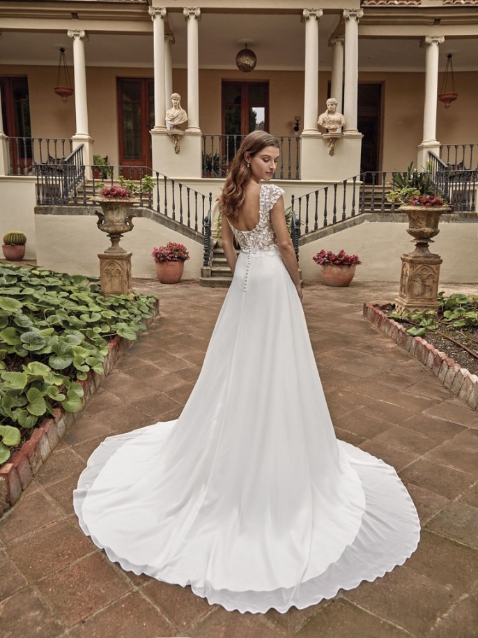 Amelie 45026 back.jpg